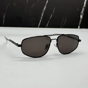NEW BOTTEGA VENETA BV1125S 001 AVIATOR BLACK UNISEX SUNGLASSES BOTTEGA VENETA New Bottega Veneta BV1125S 001 Sunglasses - Black Frame  main image 2